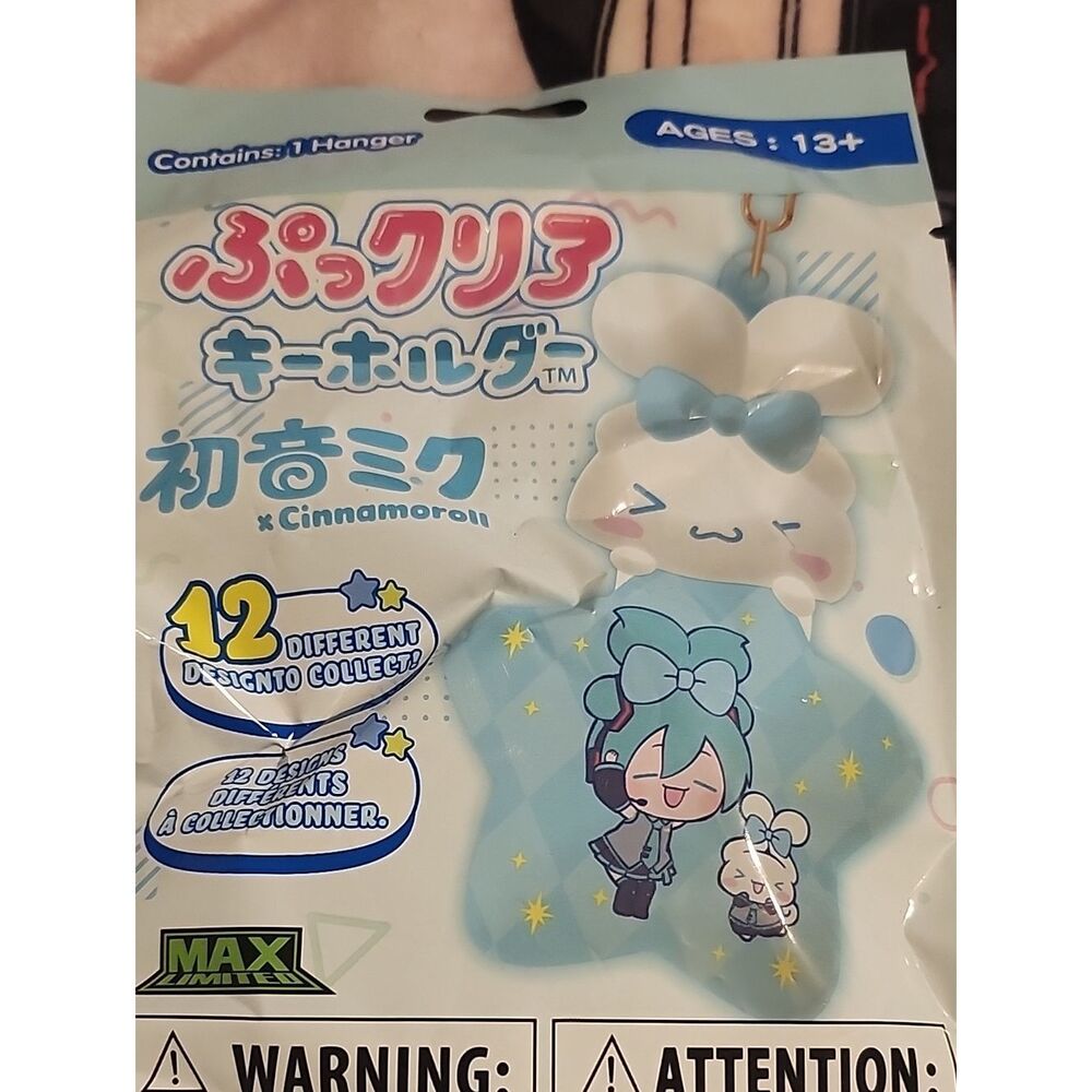 Hatsune Miku x Cinnamoroll Star Keyholder - Blind Bag